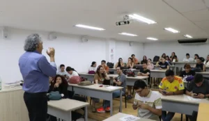 El Programa de Comunicación Social Impulsa la Movilidad Docente con una Visión Humanista de la Crisis Climática